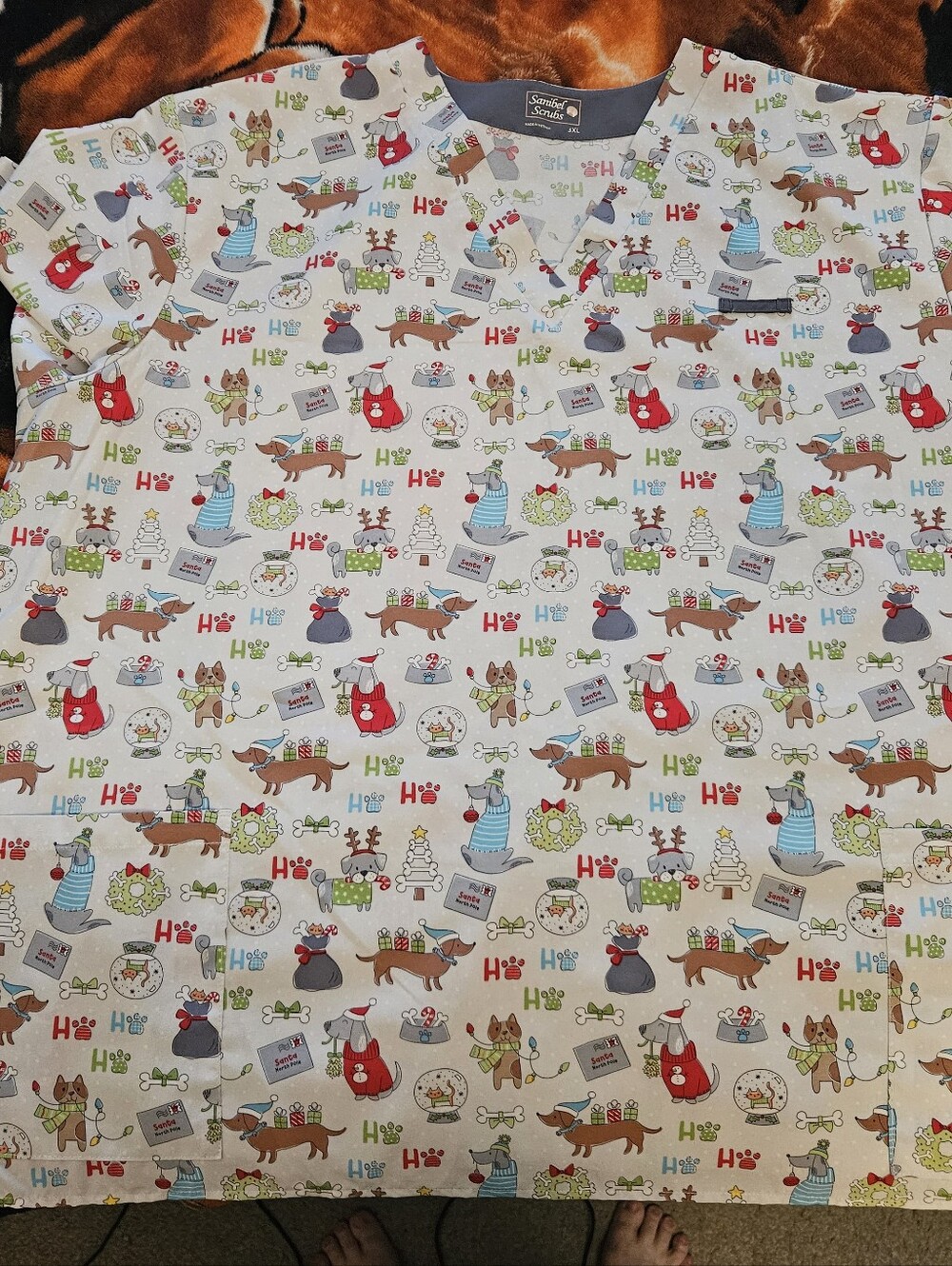 Sanibel Scrubs 3XL White Christmas Dogs Scrub Top